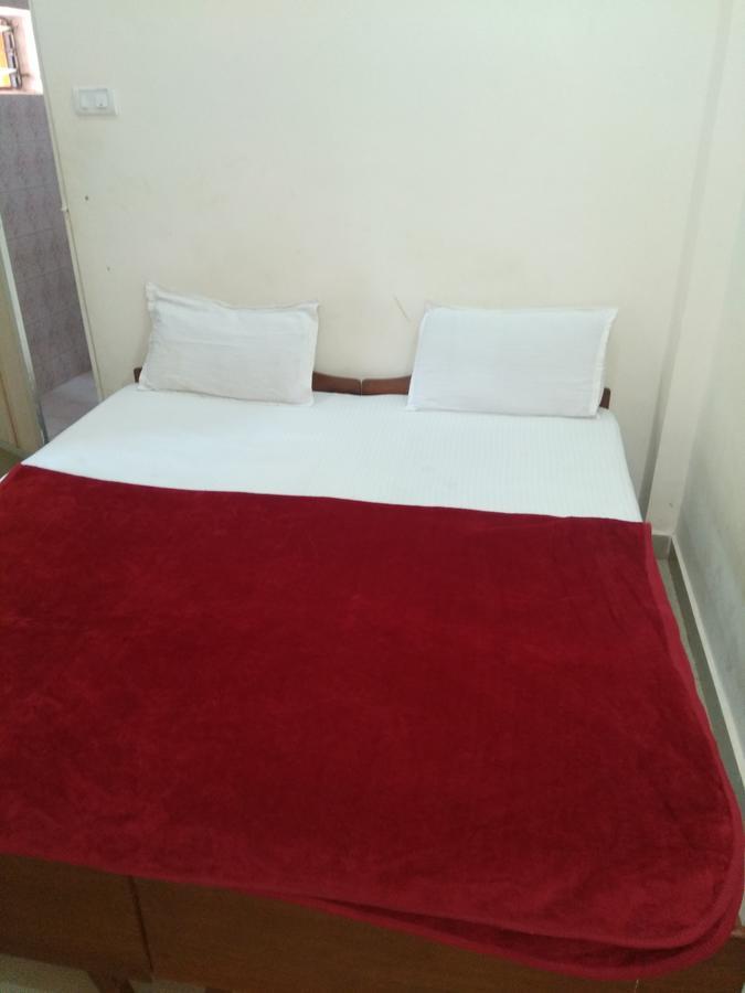Red Lion Hotel Калангут Экстерьер фото